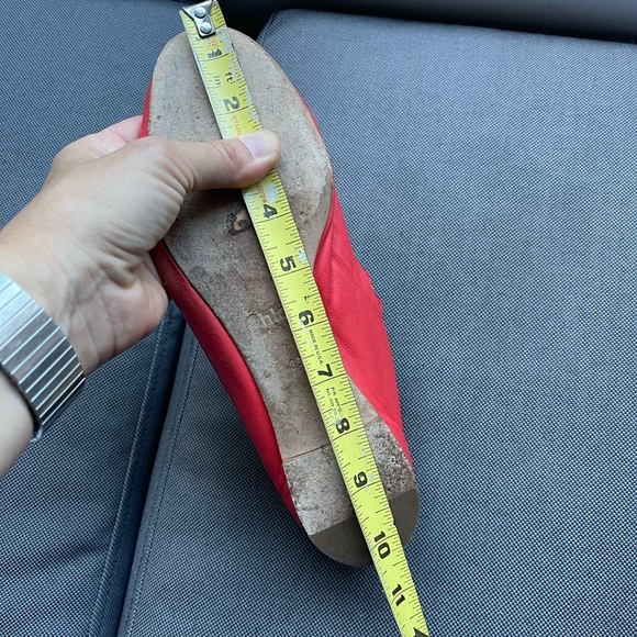 Chloe Scalloped Ballet Flats - Picture 10 of 10